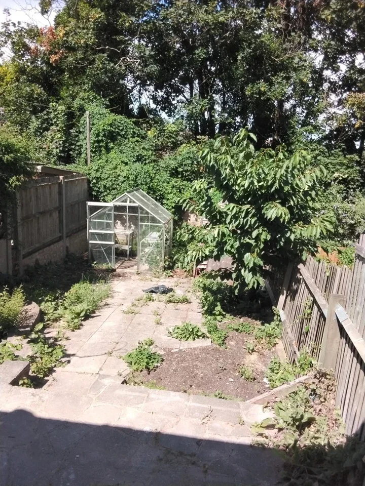 House Eastcombe Avenue in Greater London