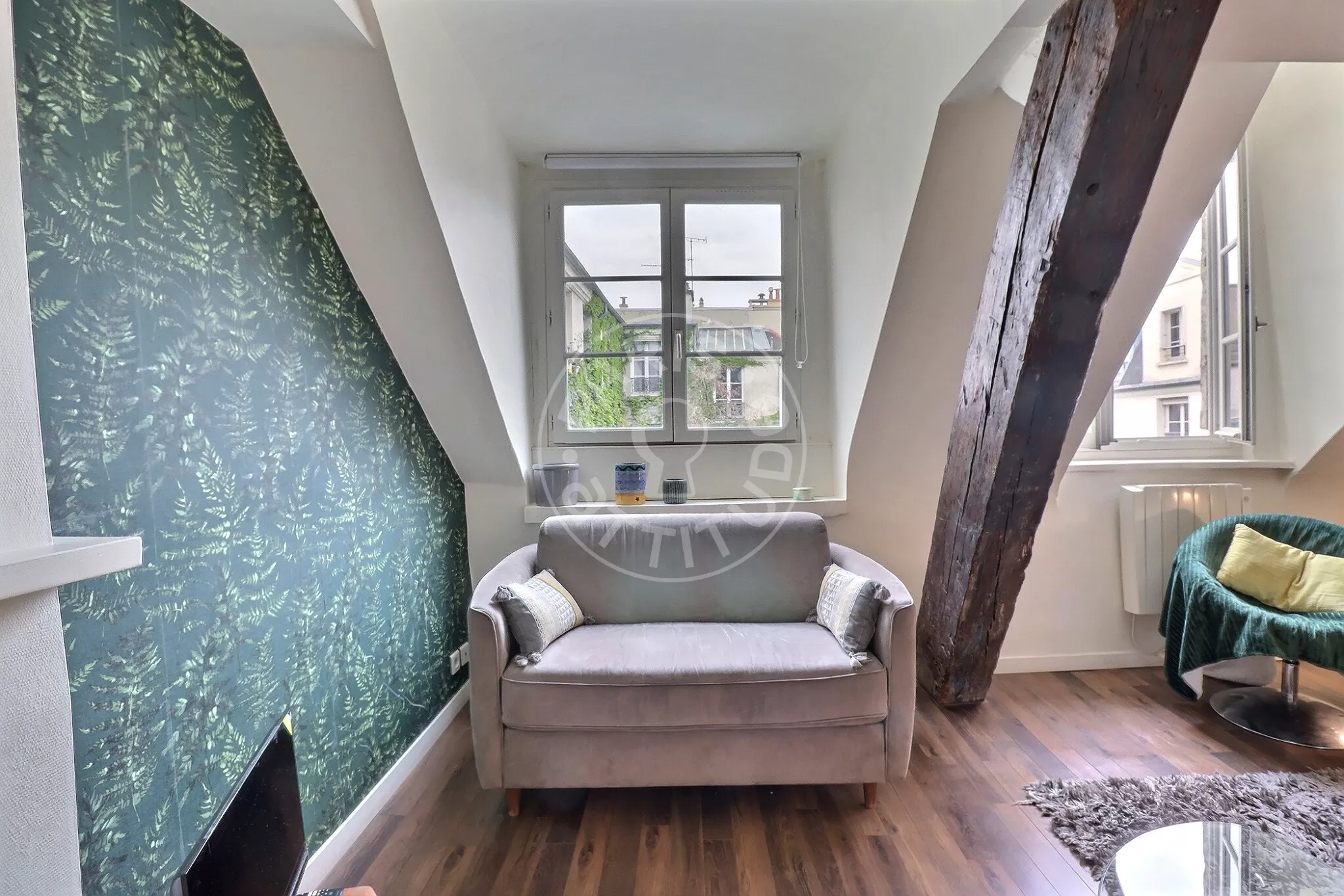 Appartement Rue Sainte-Croix de la Bretonnerie à Paris