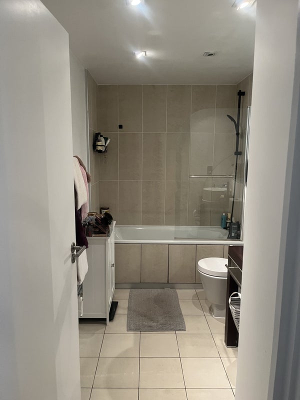 Room Eagle Works in Greater London