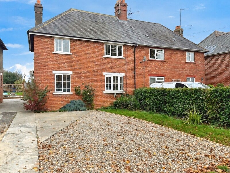 House Springfield Avenue in Cherwell District