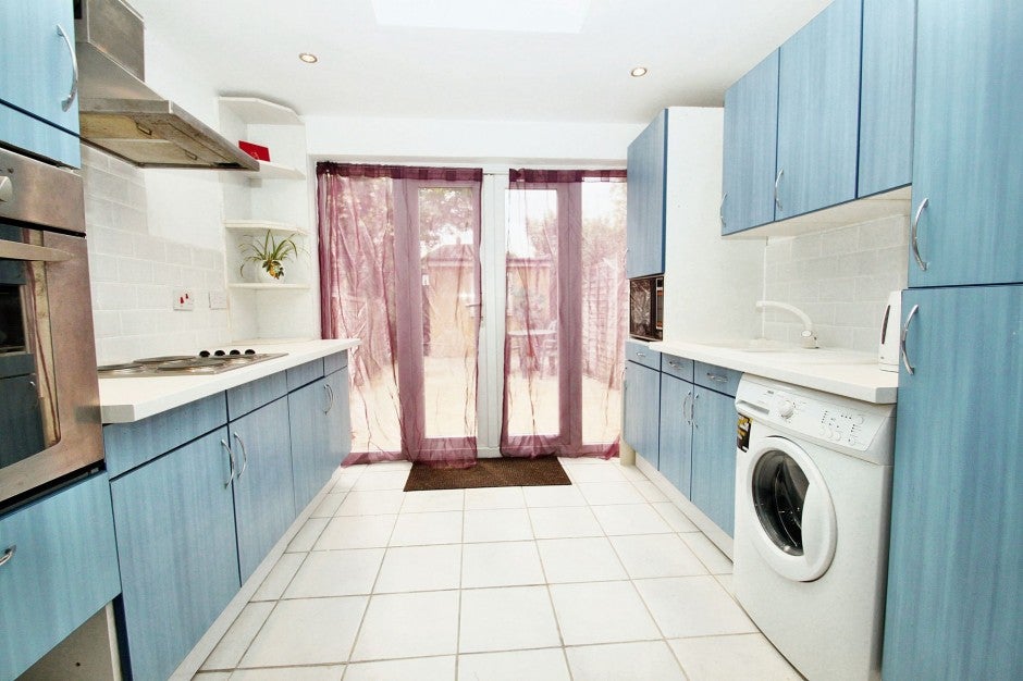 Flat Ivanhoe Close in Greater London