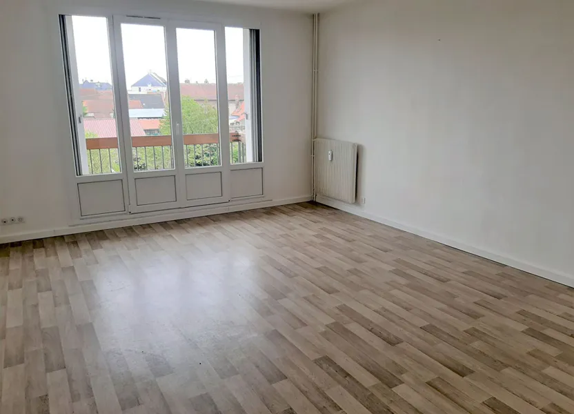 Flat Rue Pasteur in Margny-lès-Compiègne