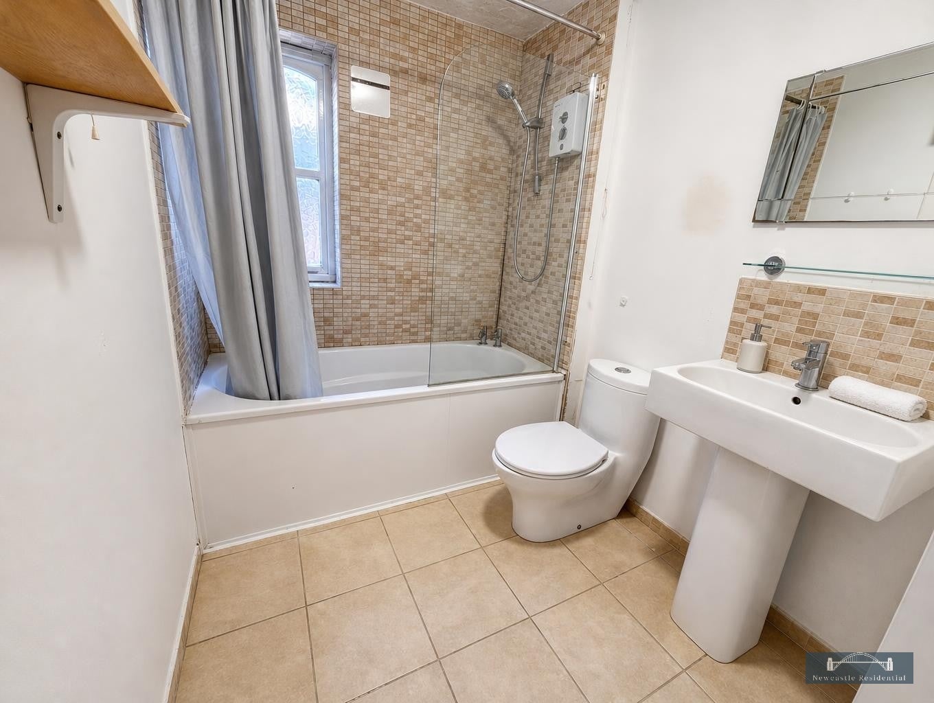 Flat Middlewood Park in Newcastle upon Tyne
