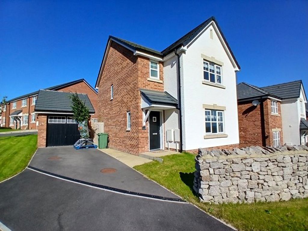 House Morton Close in Barrow-in-Furness