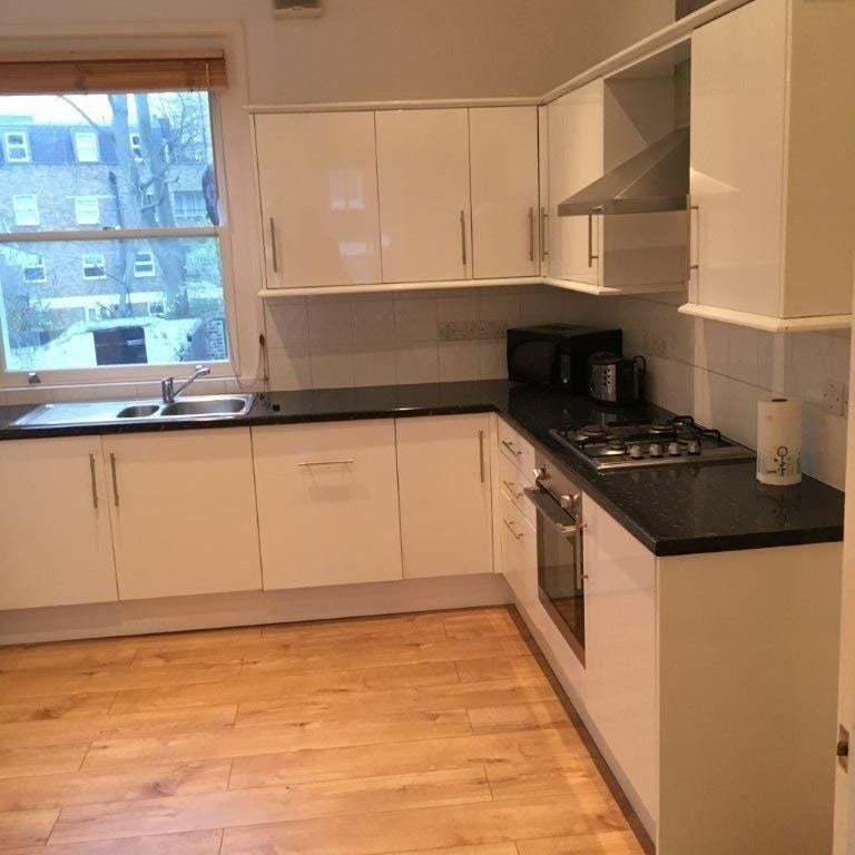 Flat Park Road in Greater London