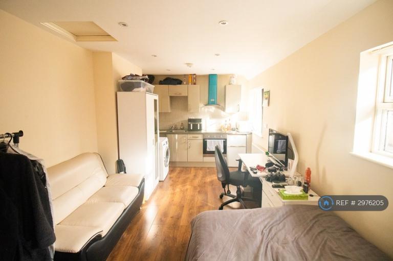 Flat Victoria Avenue in Leicester