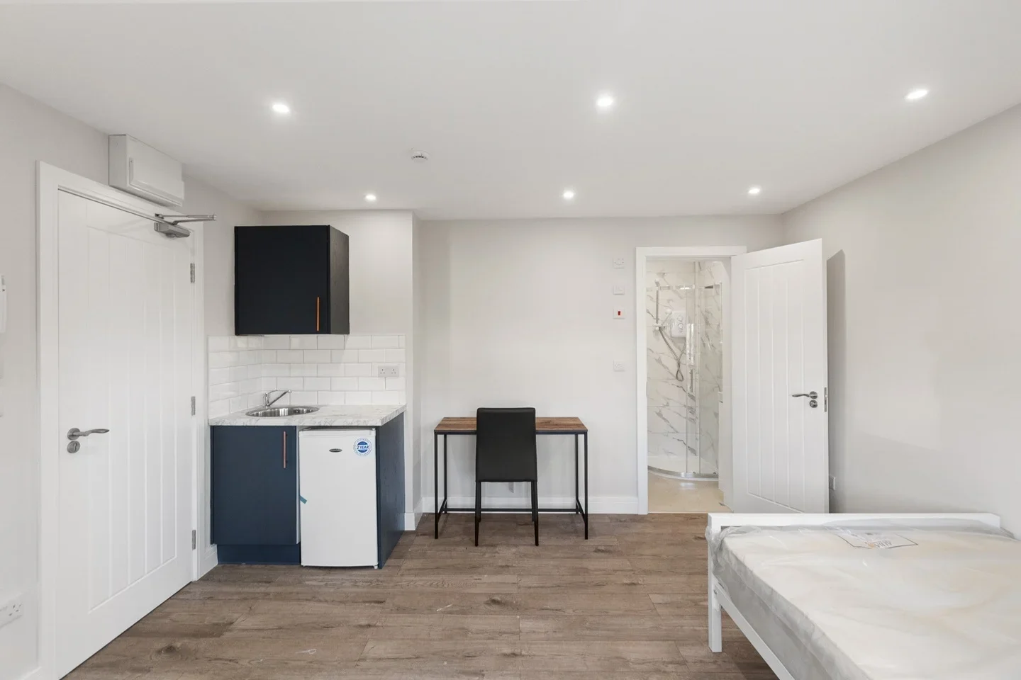 Flat Langton Way in Borough of Runnymede