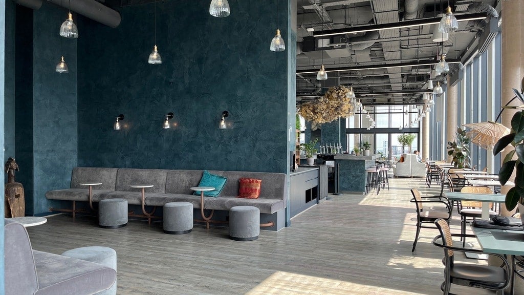 Flat Crossharbour Plaza in Greater London