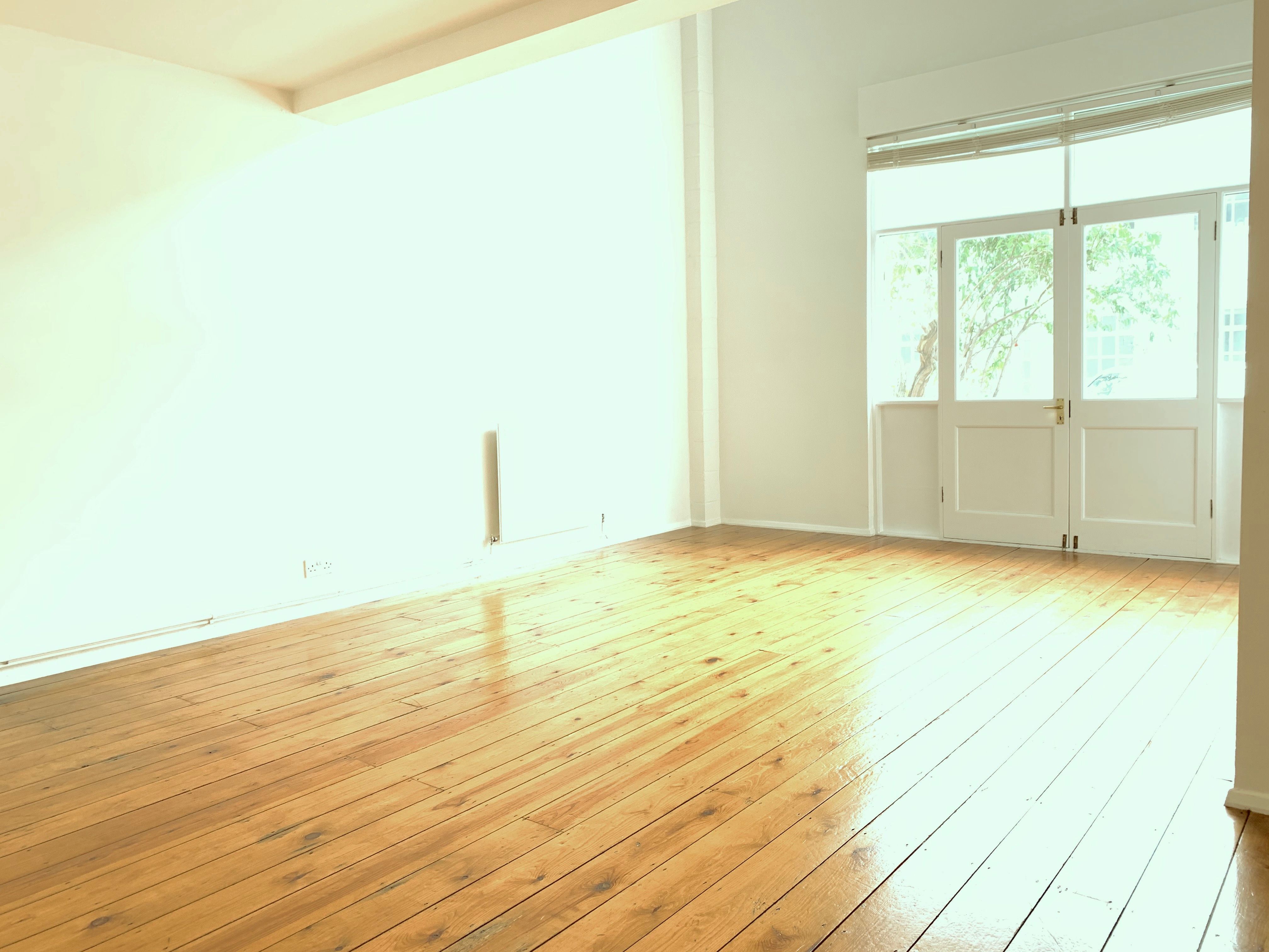 Flat Gransden Avenue in Greater London