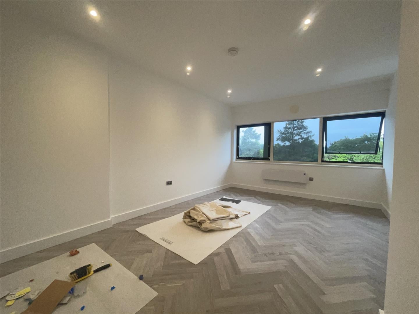Flat Redfields Lane in Hart