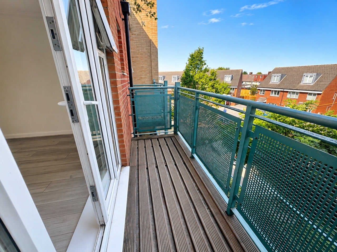 Flat St Marks Place in Greater London
