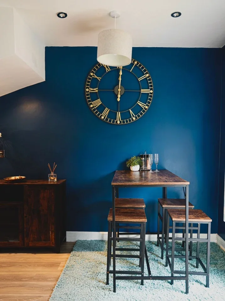 House Blenheim Way in Greater London