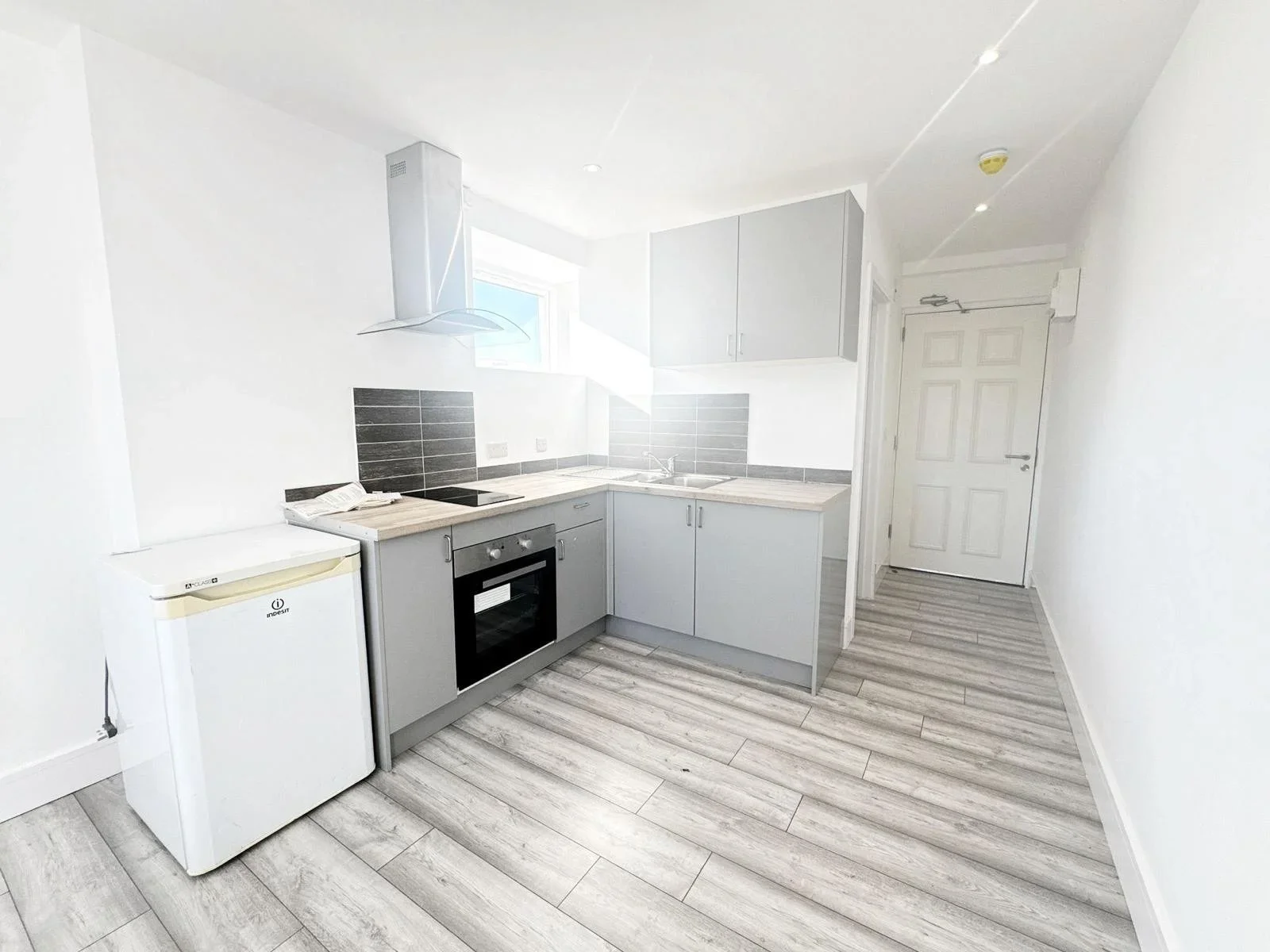 Flat Dunstable Road in Luton