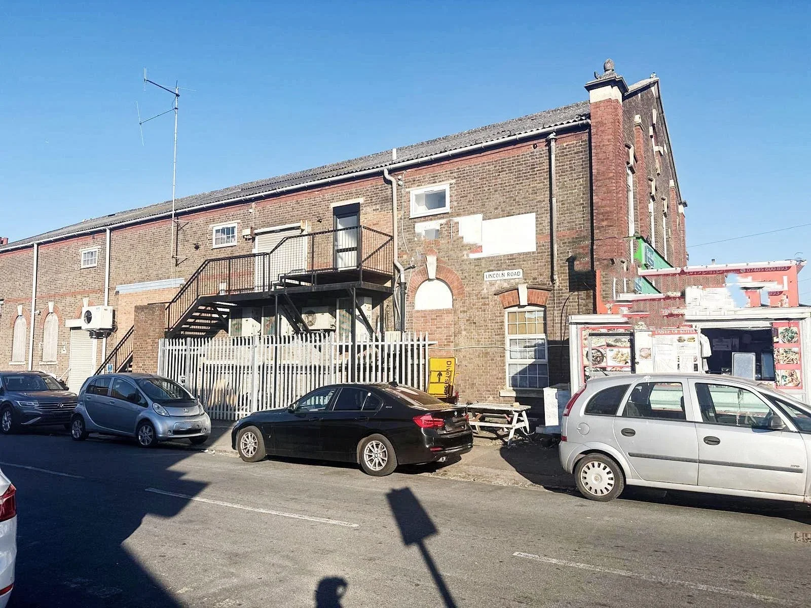Flat Dunstable Road in Luton