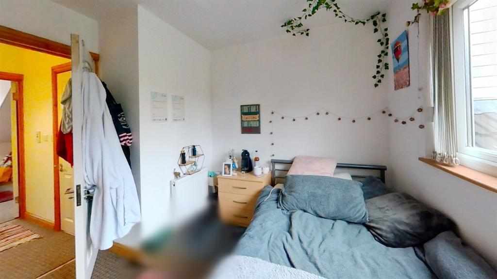 Room Tiverton Road in Birmingham