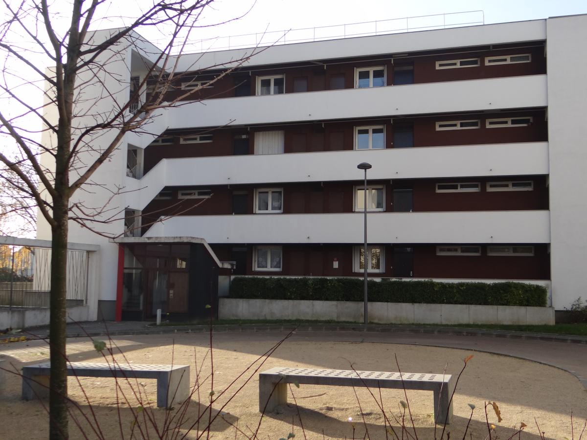 Flat Rue Antoine de Saint-Exupéry in Le Kremlin-Bicêtre