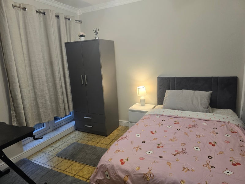 Room Goode Croft in Coventry