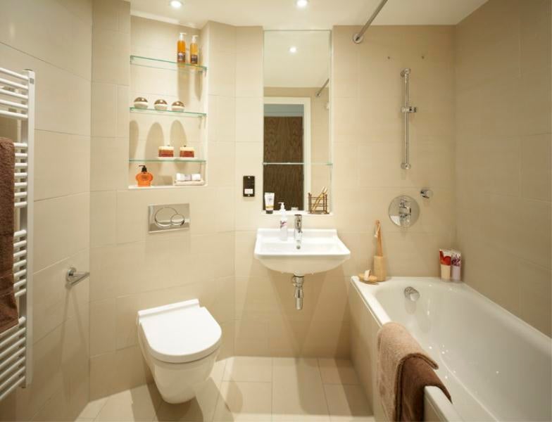 Flat Empire Way in Greater London