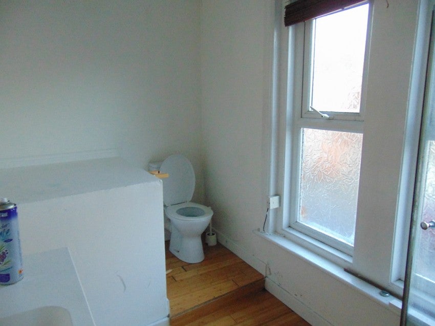 Room Wilton Avenue in Southampton