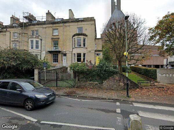 Room Pembroke Road in Bristol
