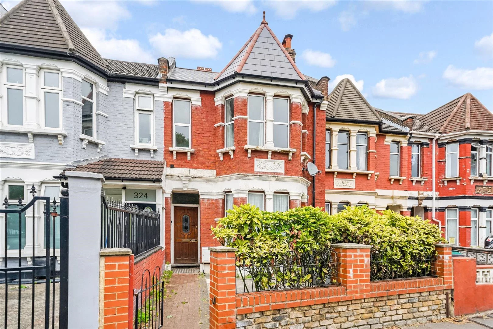 Flat St Ann's Road in Greater London
