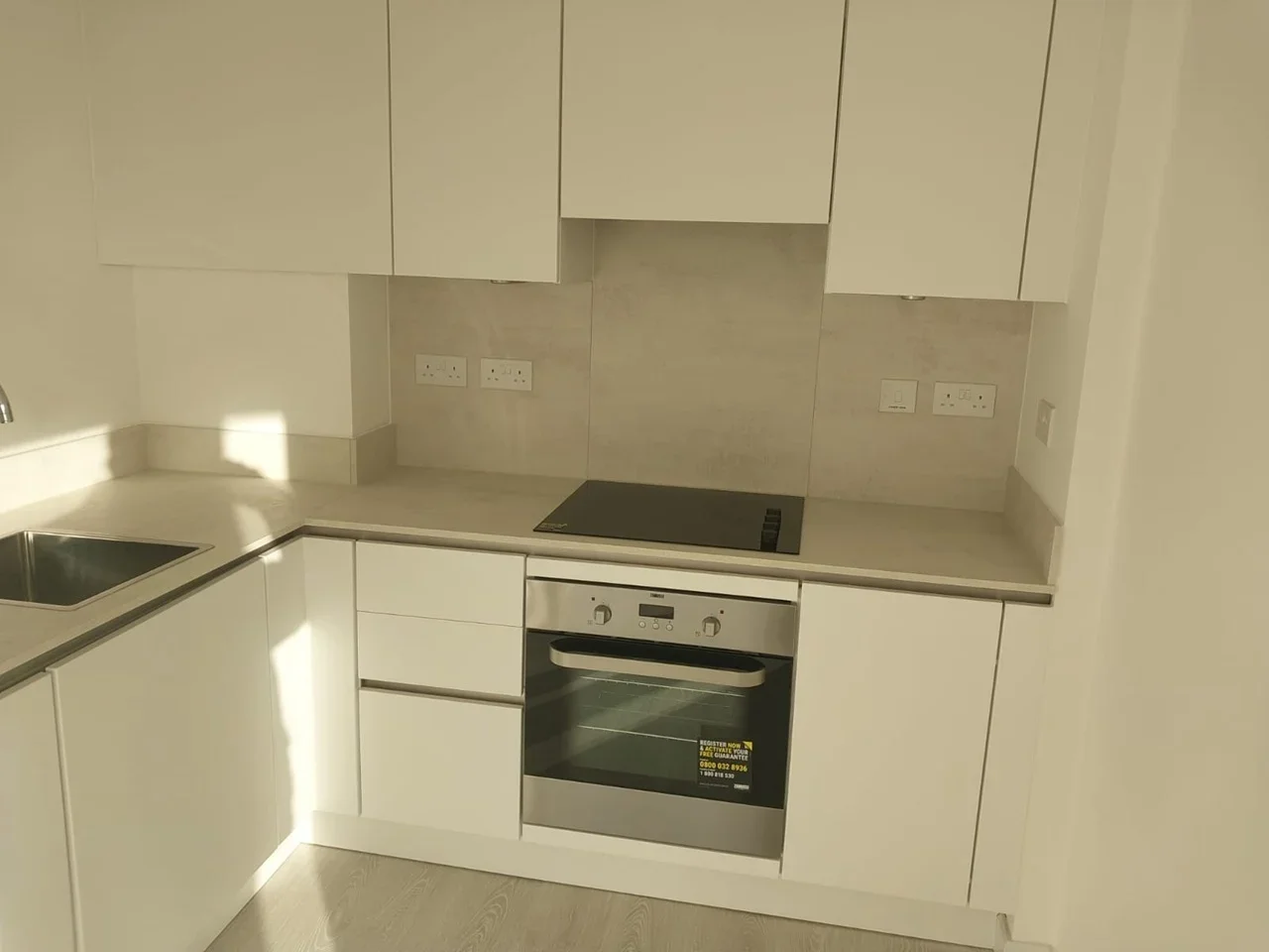 Flat Prince Regent Road in Greater London