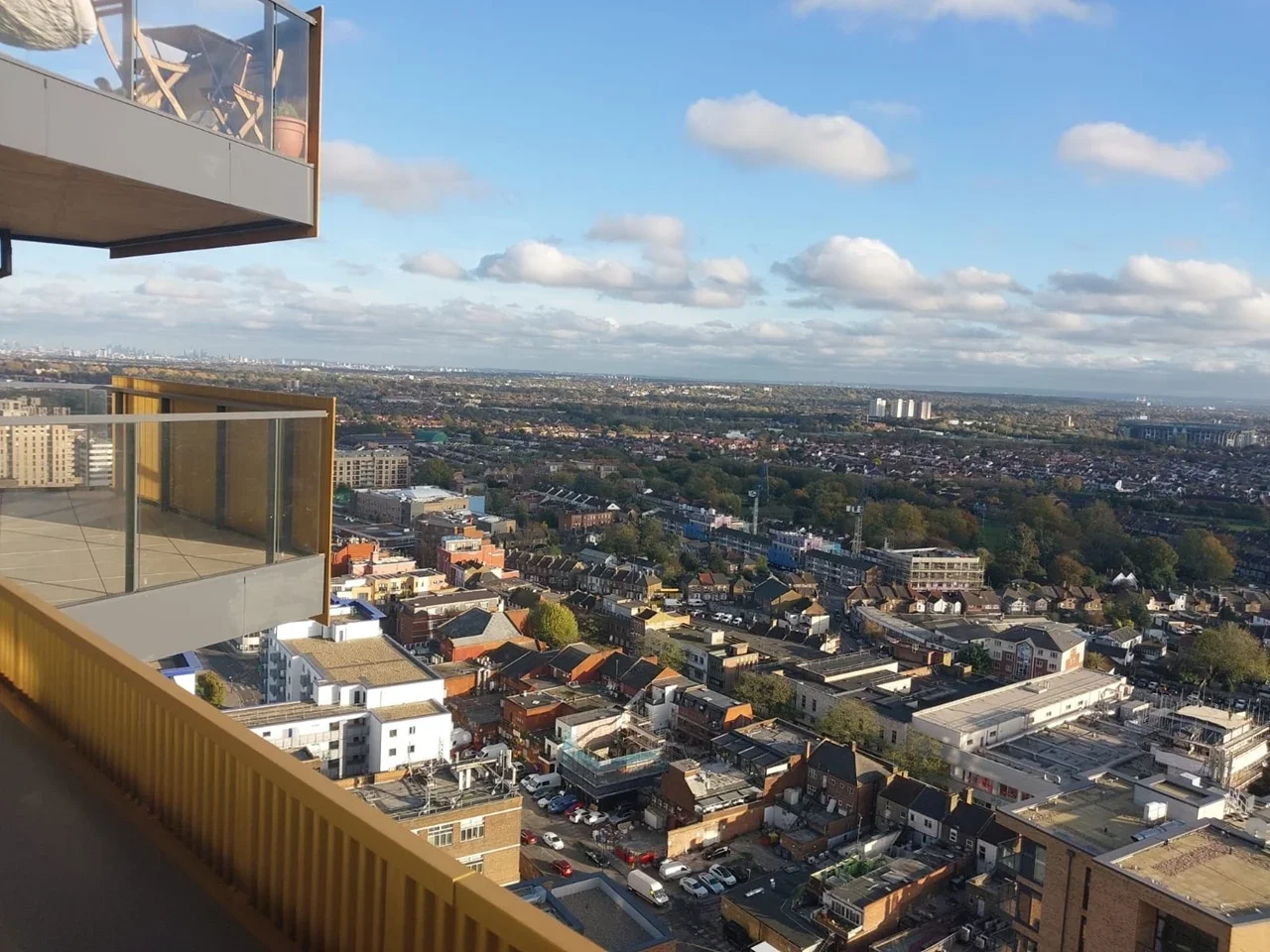 Flat Prince Regent Road in Greater London