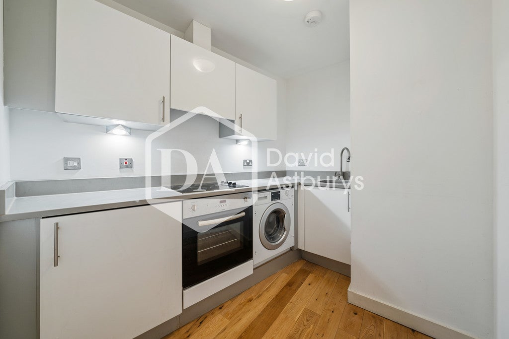 Flat York Way in Greater London