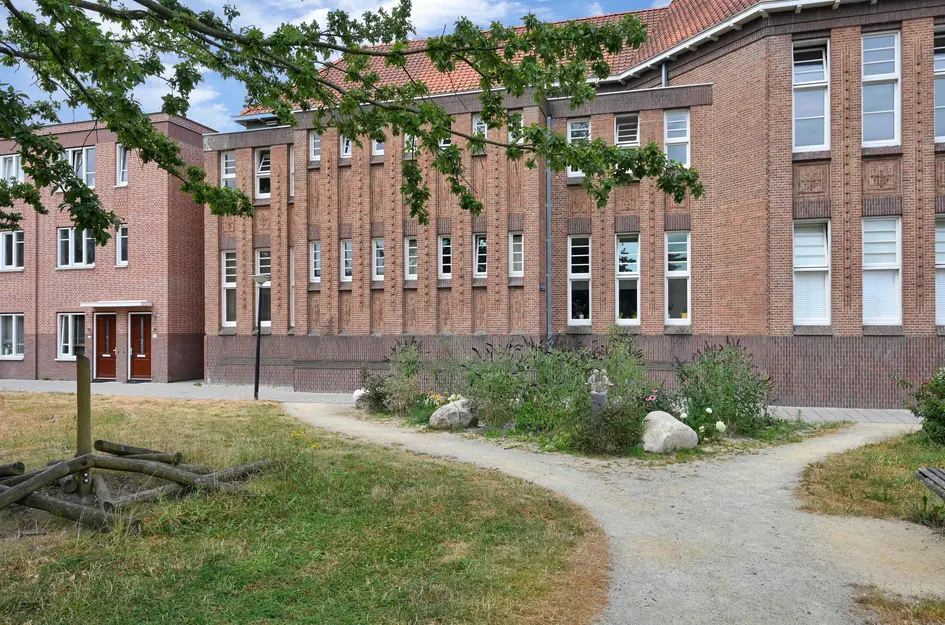 Appartement te koop: Fenacoliusplein 19, Maassluis