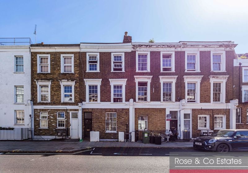 Flat Torriano Avenue in Greater London