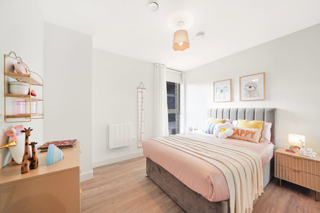 Flat Randalls Way in Mole Valley