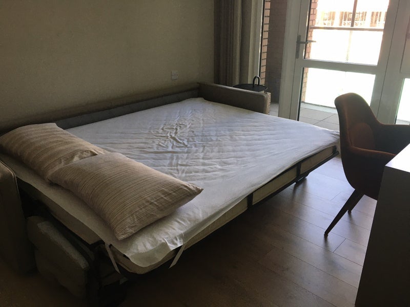 Room Devan Grove in Greater London