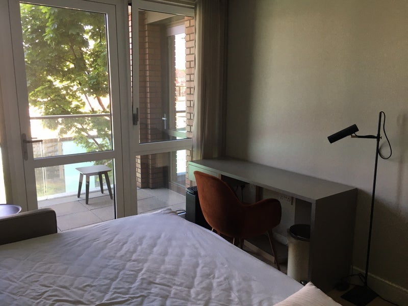Room Devan Grove in Greater London