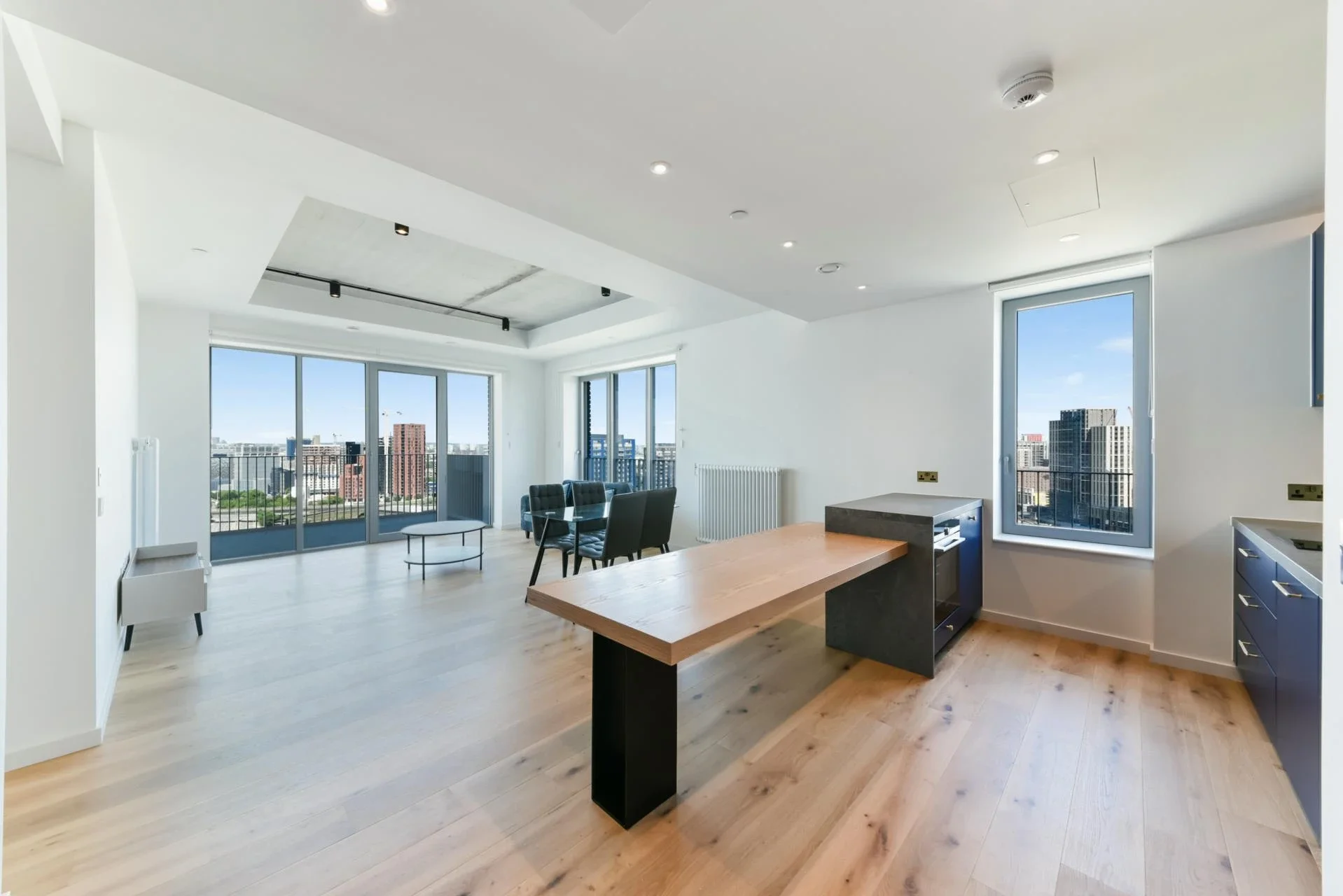 Flat Castle Slip in Greater London
