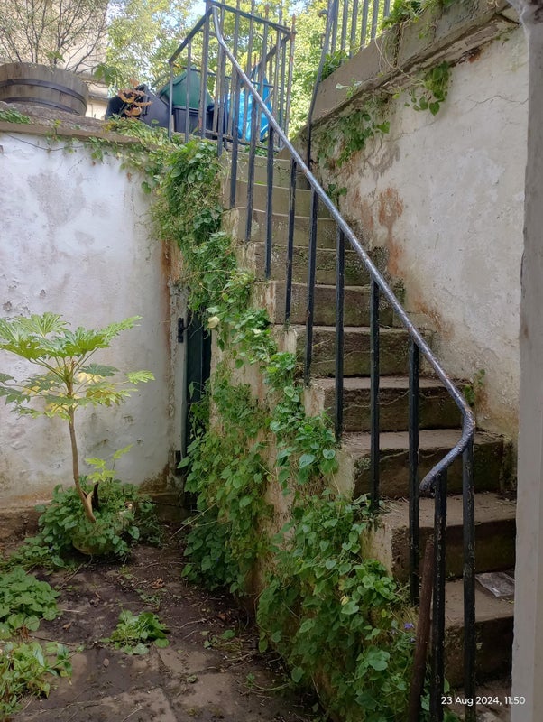 Flat Cornwallis Crescent in Bristol