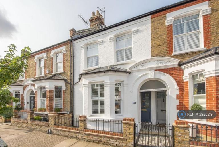 House St. Ann's Park Road in Greater London