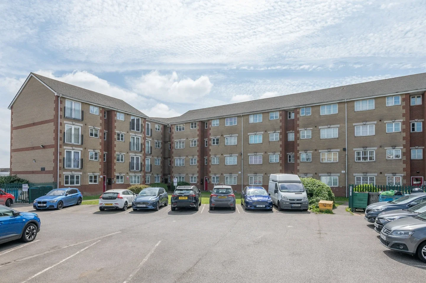 Flat Selwyn Road in Tilbury