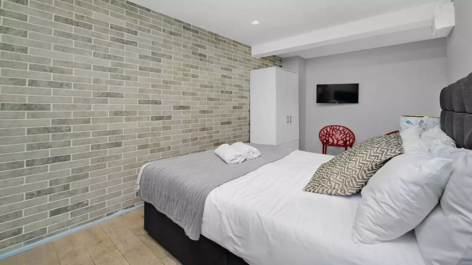 Flat Lisson Grove in City of Westminster