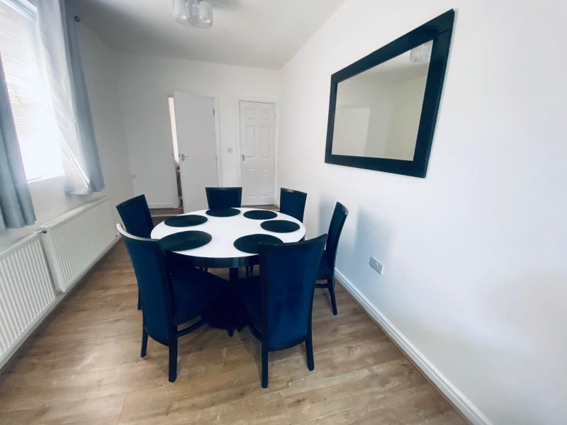 Room Furness Road in Manchester