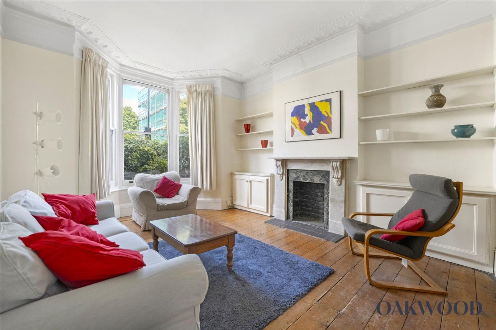 Flat Ferntower Road in Greater London