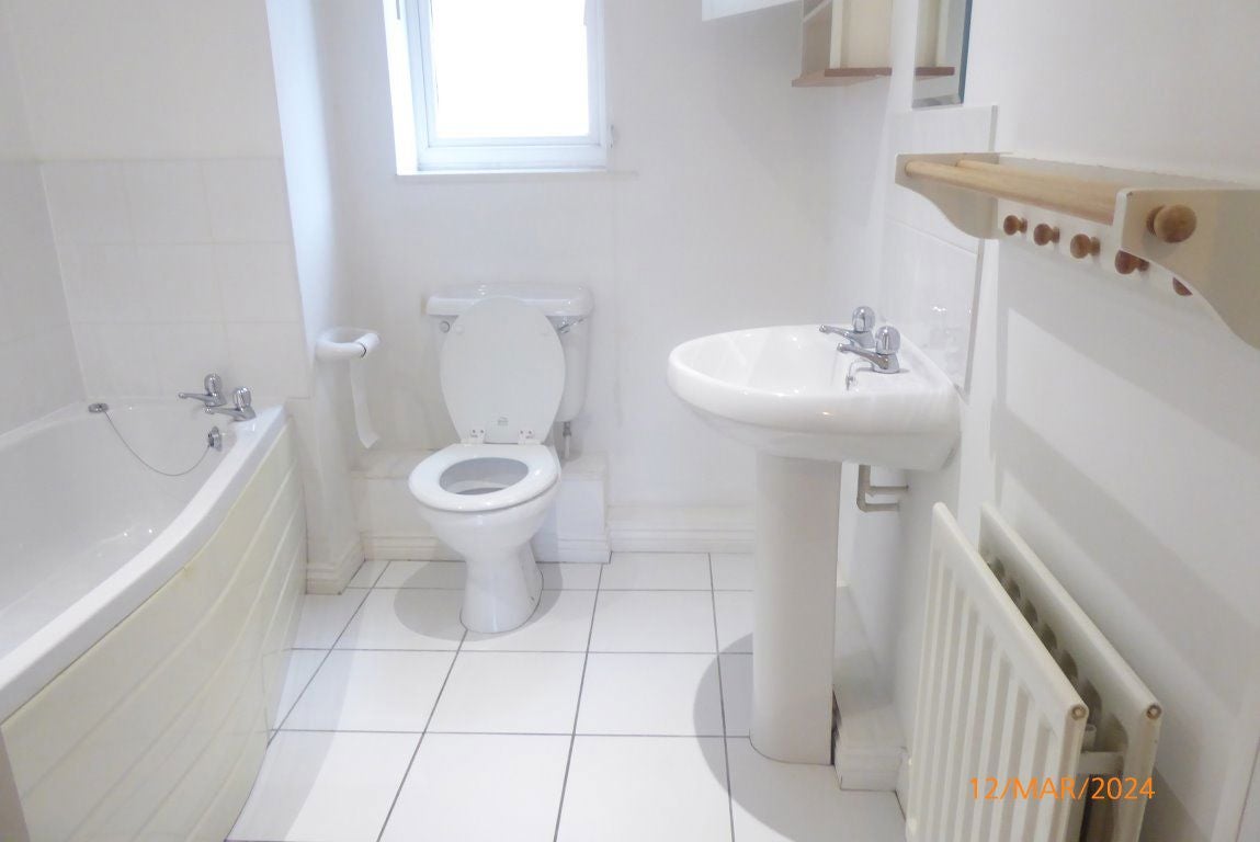 Flat Beckets View in Northampton