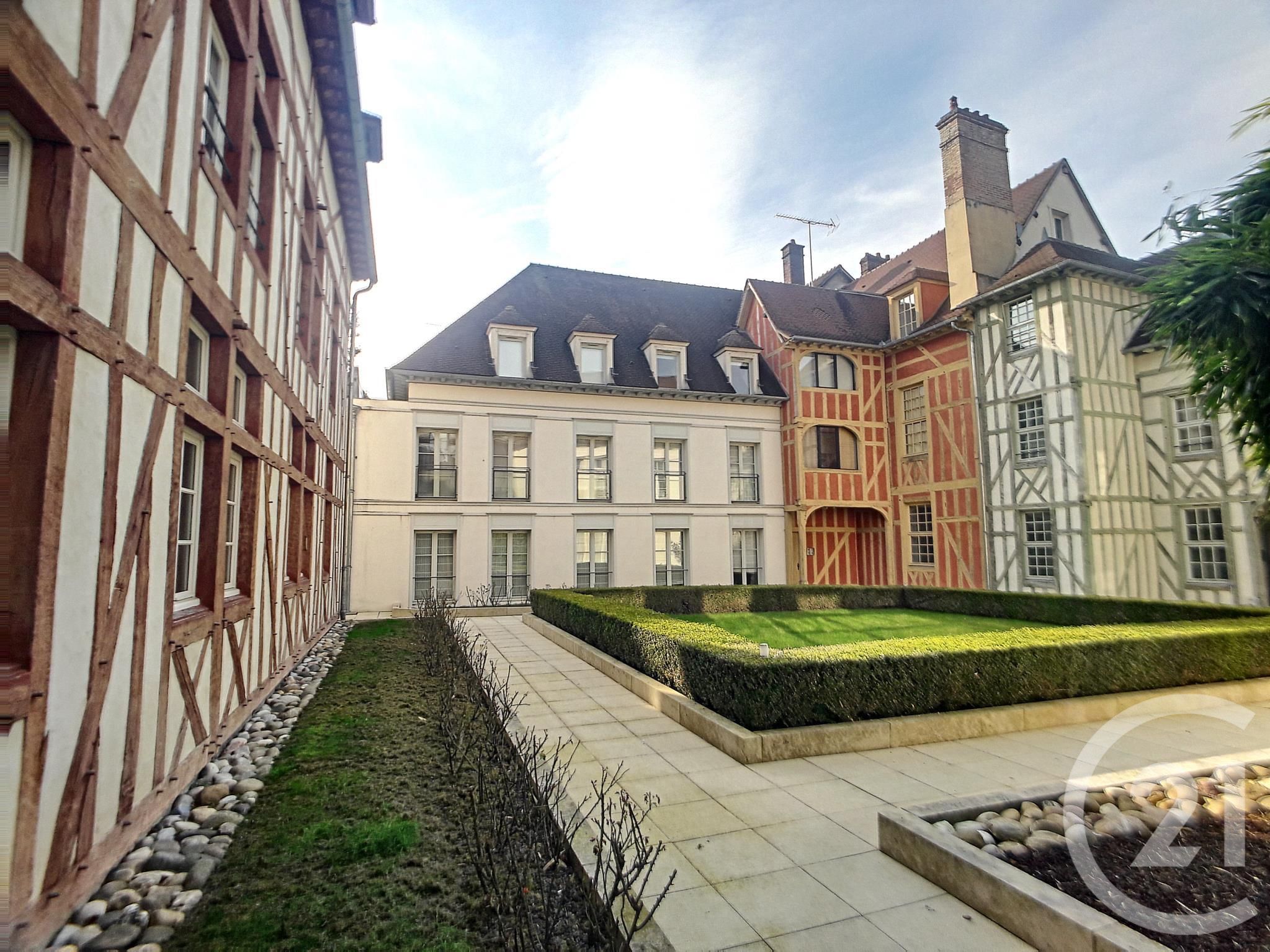 Flat Rue Adolphe Thiers in Saint-André-les-Vergers
