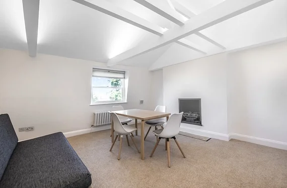 Flat Canonbury Square in Greater London