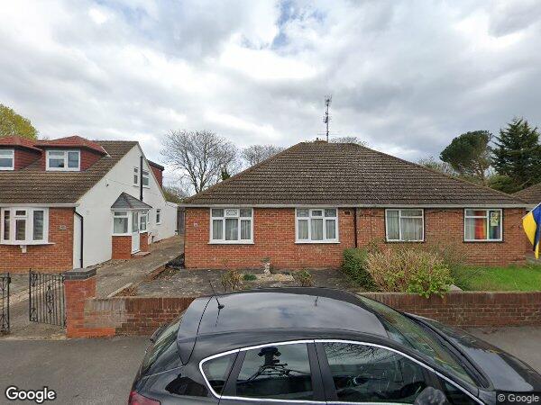 Room Brightside Avenue in Borough of Spelthorne