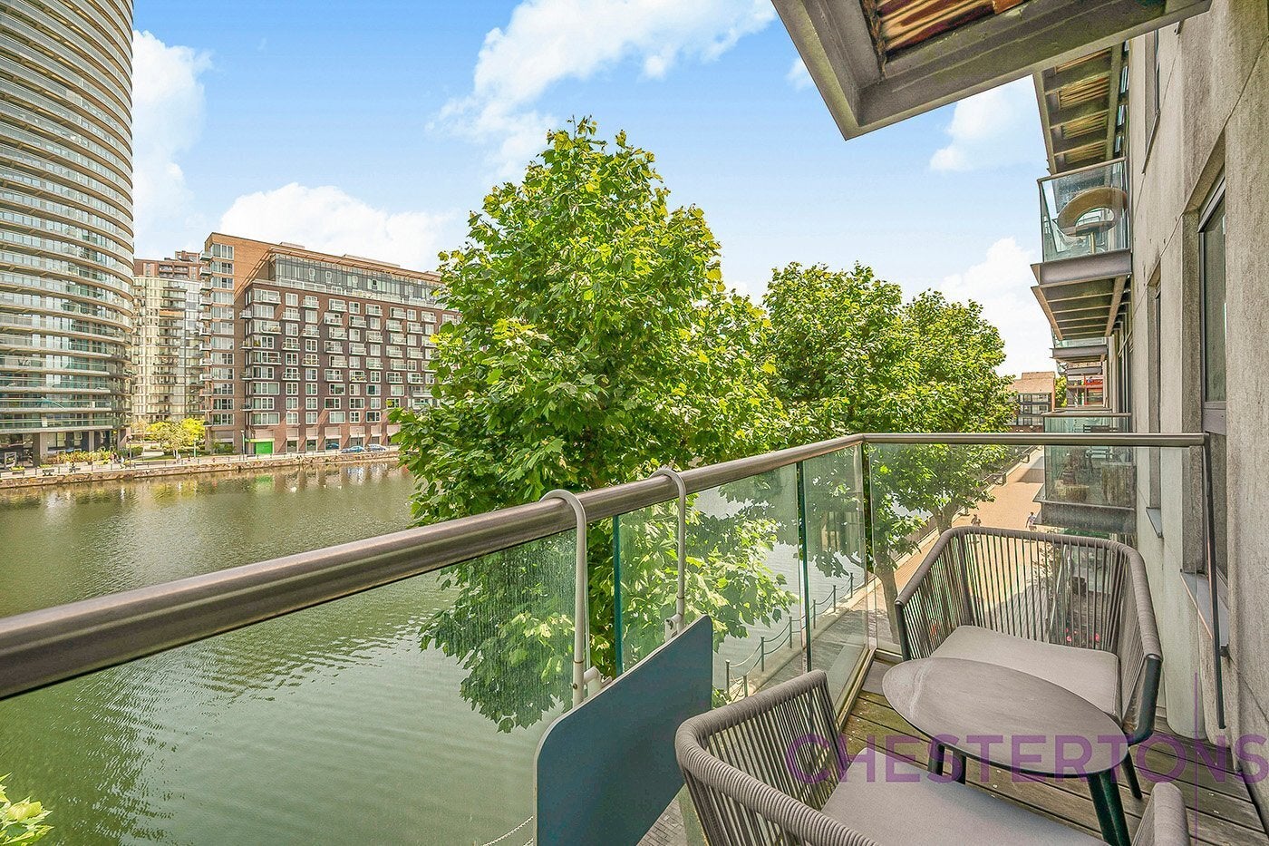 Flat Millharbour in Greater London