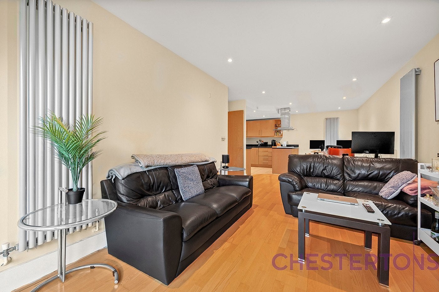 Flat Millharbour in Greater London