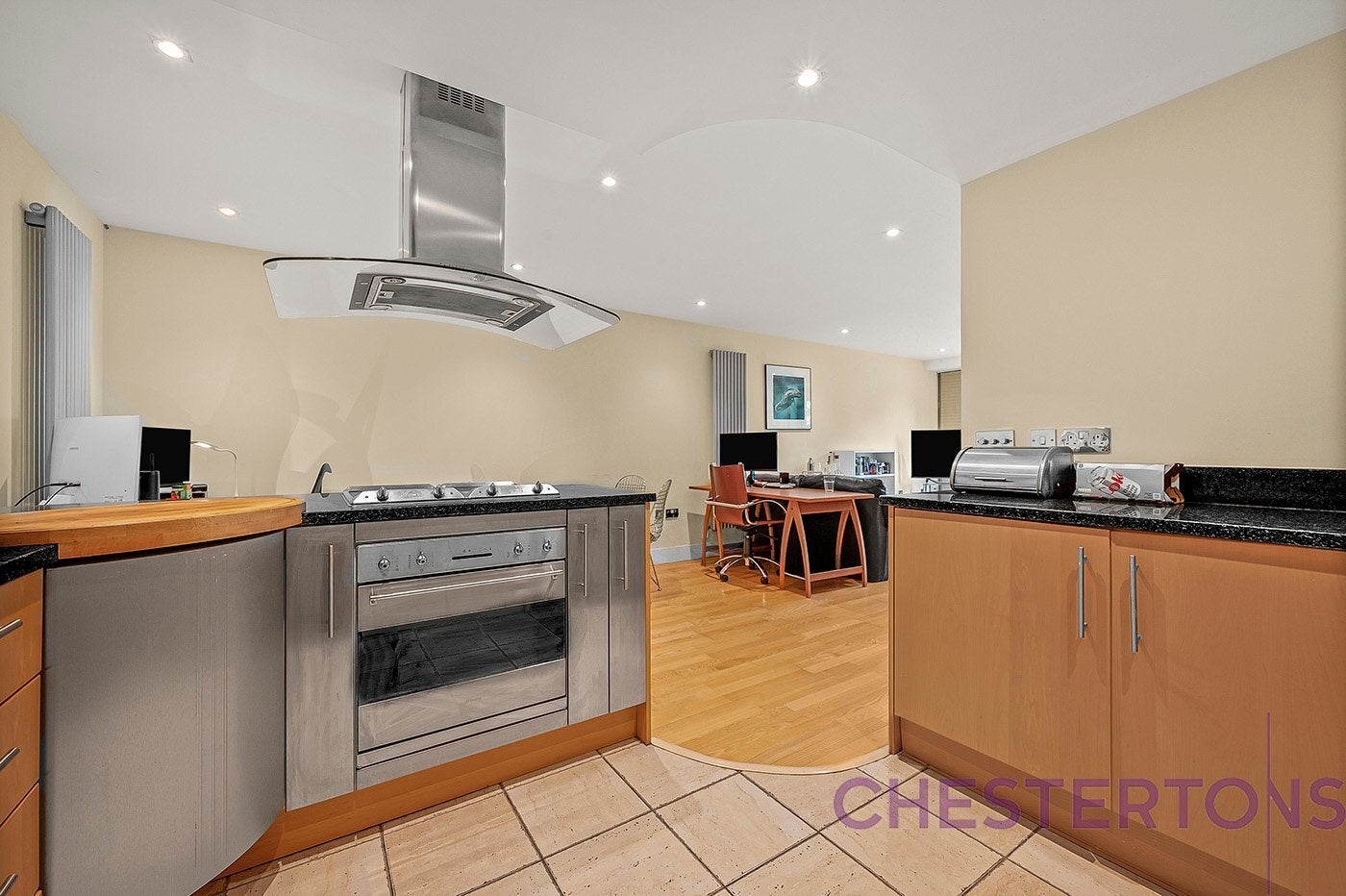 Flat Millharbour in Greater London