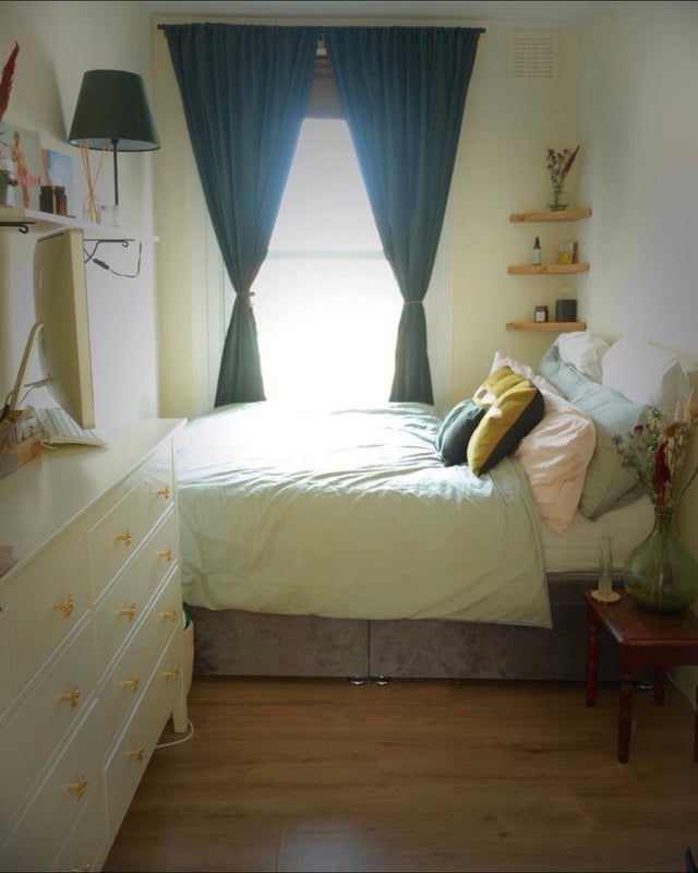 Room Clifden Road in Greater London