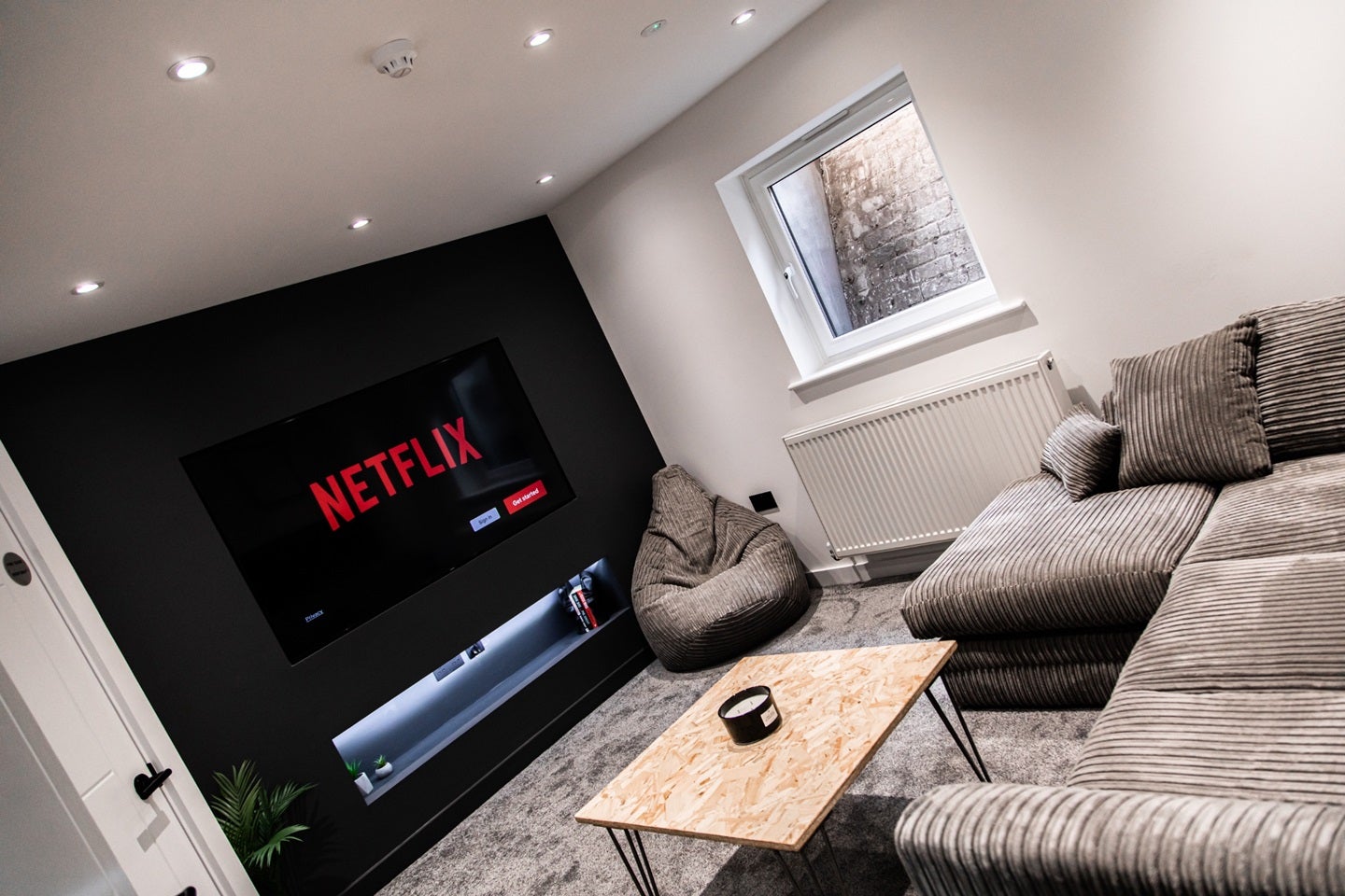 Room Montague Road in Tameside