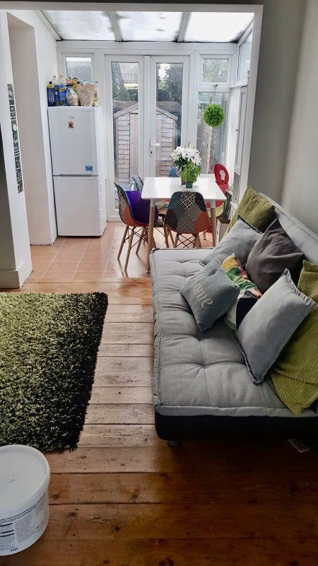 Room Farmdale Road in Greater London